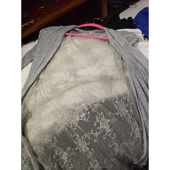 Lightweight Gray Open-Front Cardigan w/ Lace Back & Ruched Pockets - Picture 5 of 5